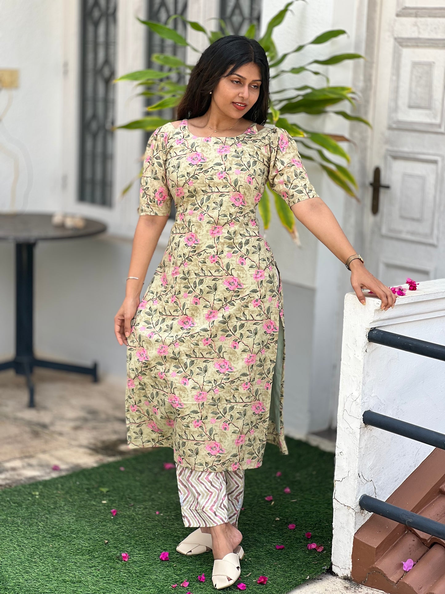Wella-Kurti top and bottom