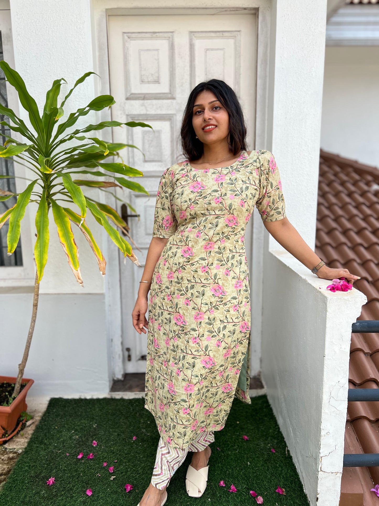 Wella-Kurti top and bottom