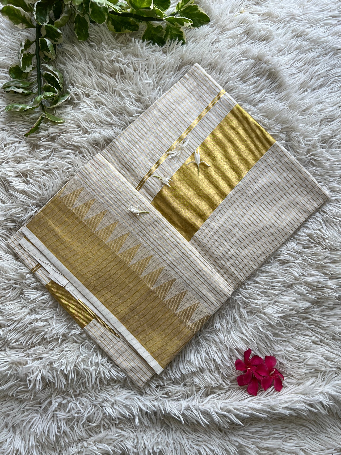 Karthika- with blouse piece