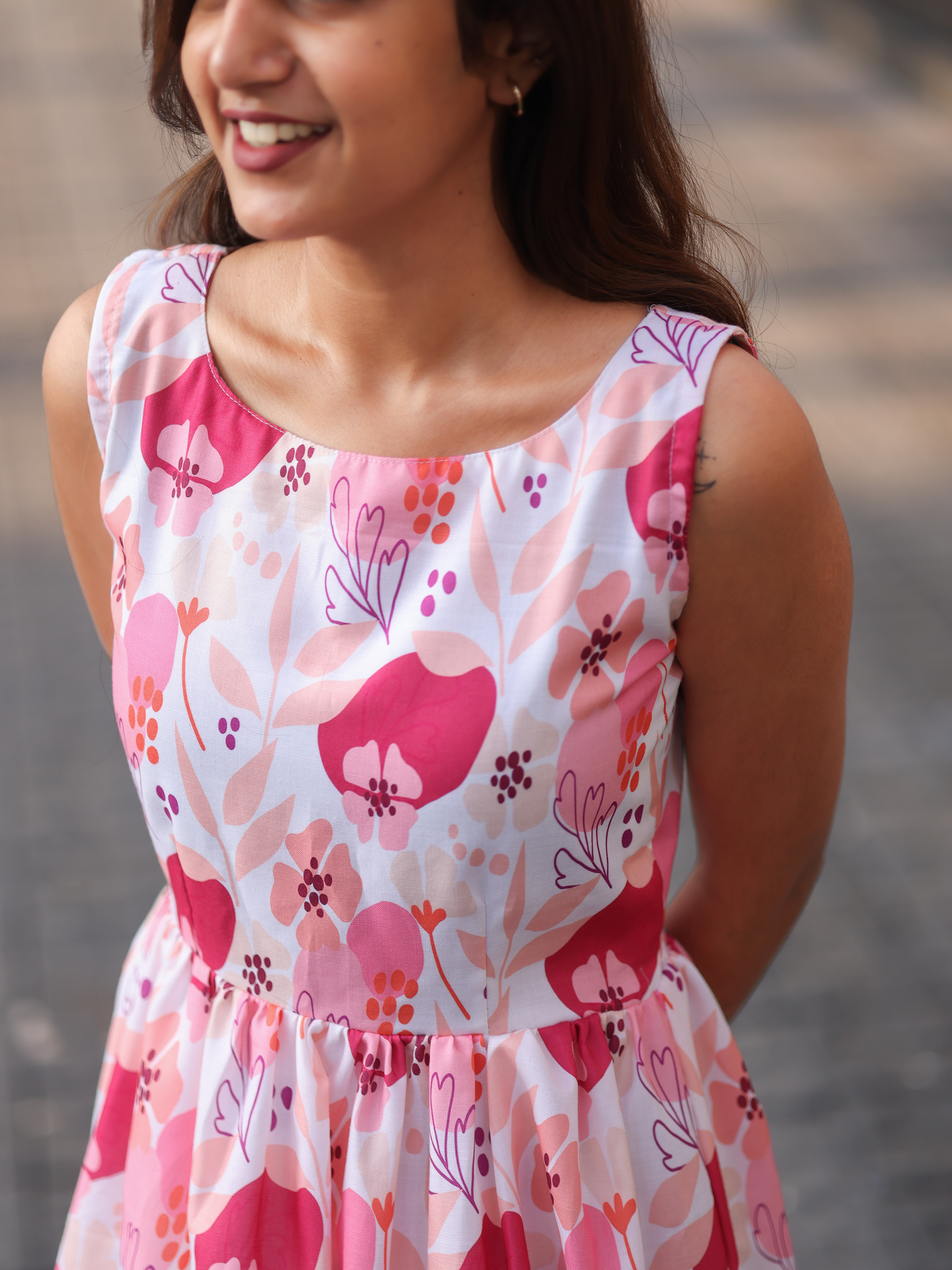 Sophia Bloom - Sleeveless